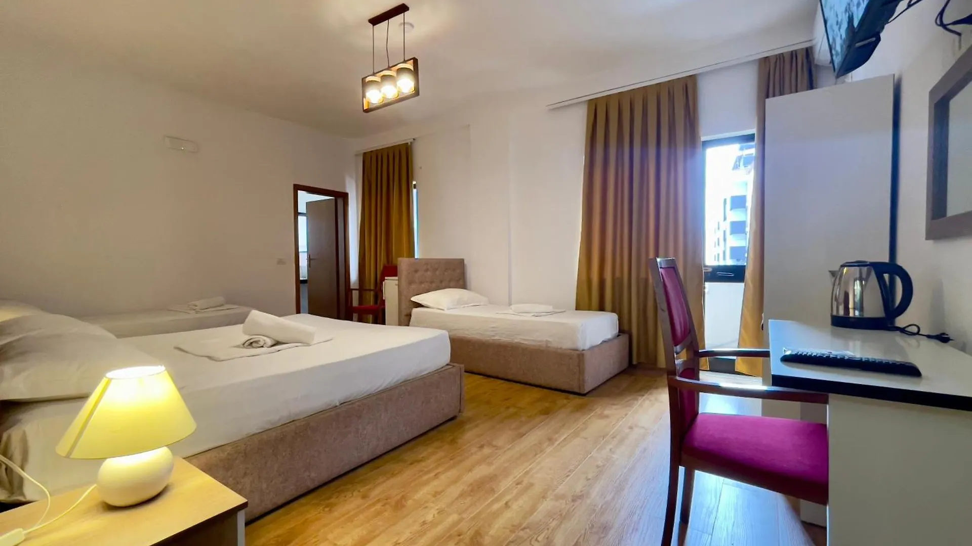 Hotel Globo Durres 0*,  Albania